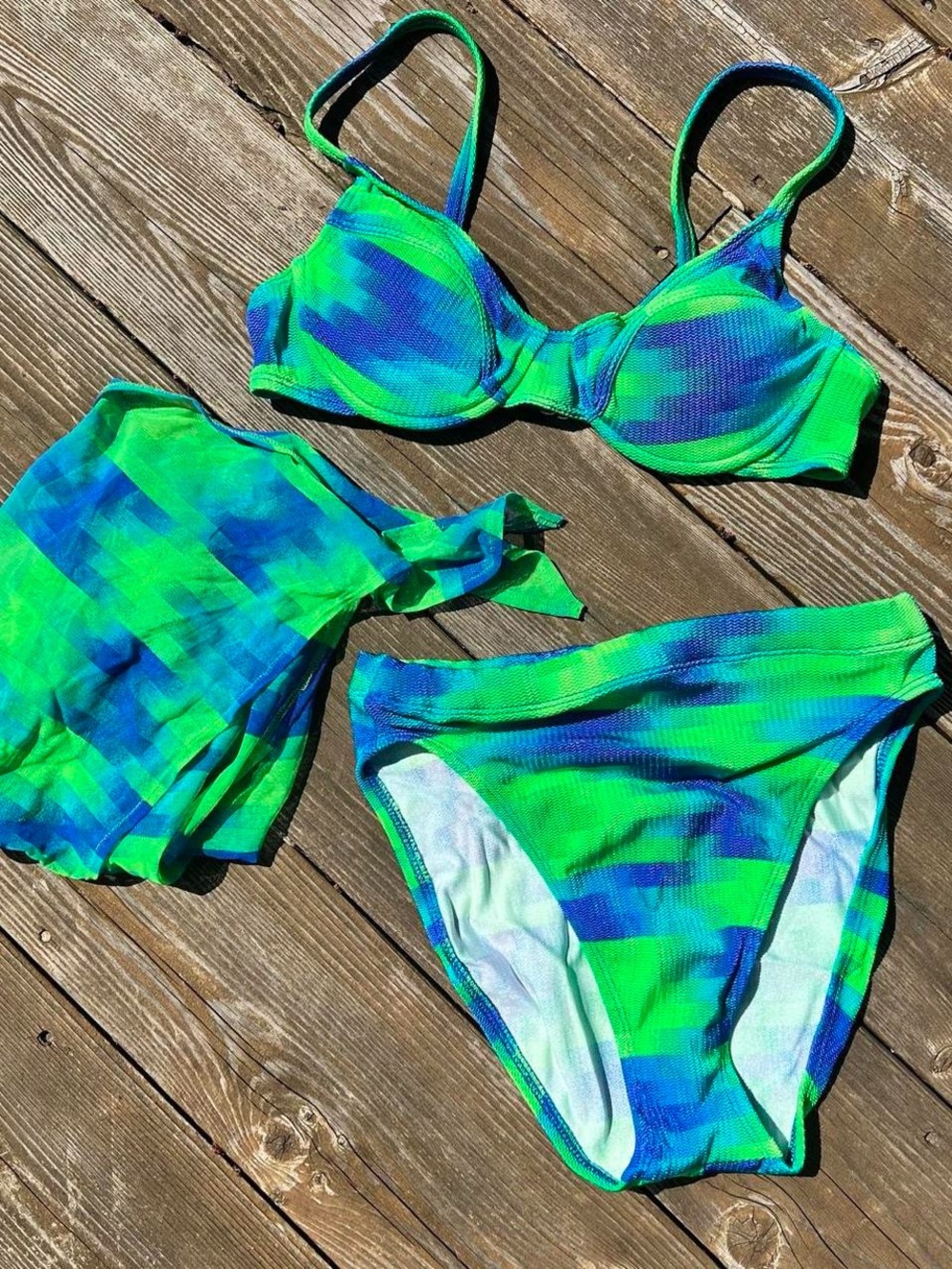 La Blanca Bright Green & Blue Girls Two-Piece Swim Set with Cover-Up